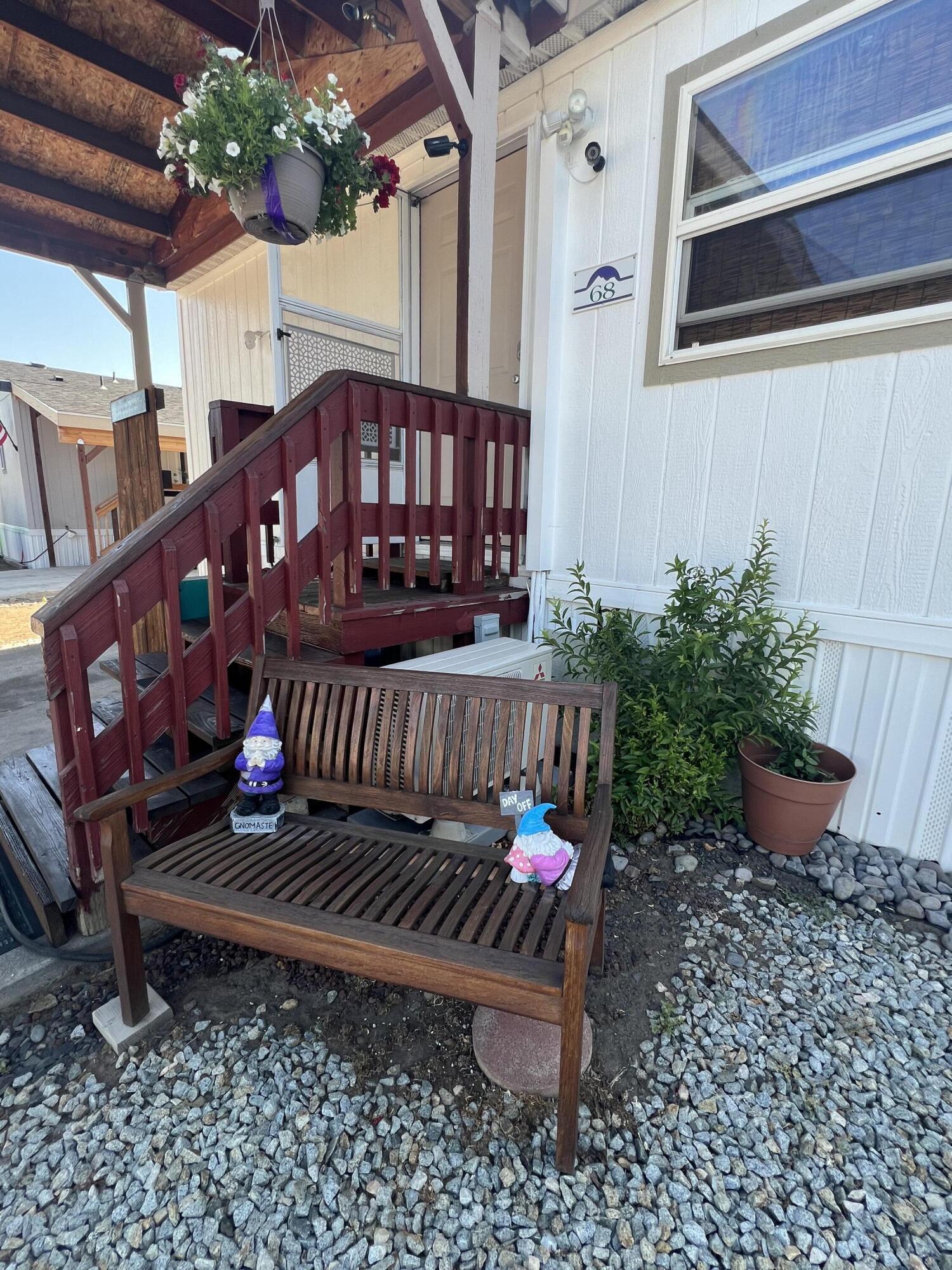 Property Photo: 4647 Winter Avenue 68 OR 97603
