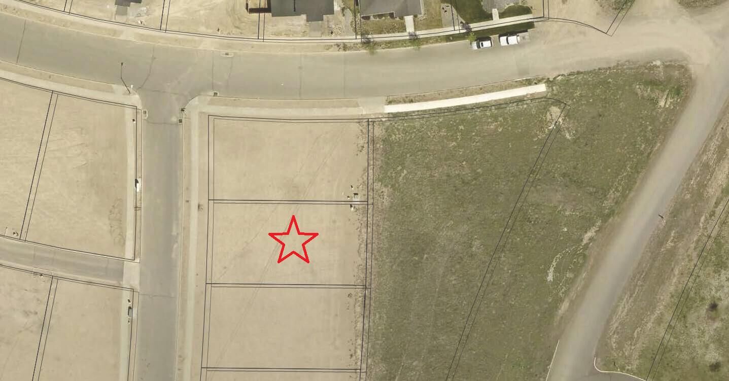 Property Photo:  780 NE Trestle Street Lot 80  OR 97754 