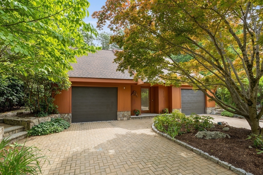 Property Photo:  22 Kinsley Rd  MA 01720 
