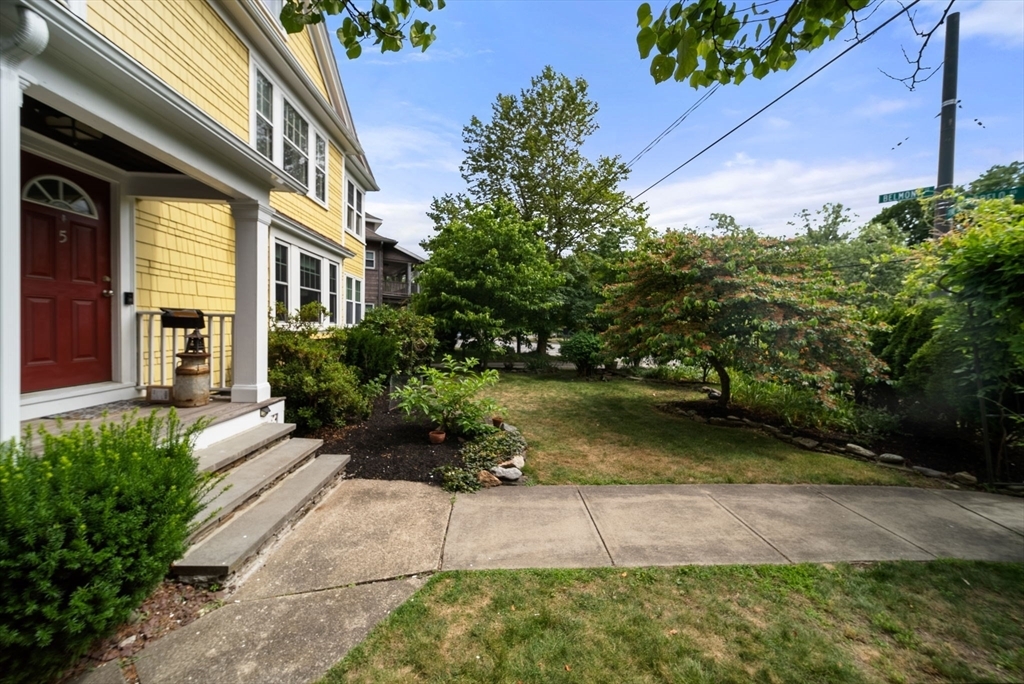 Property Photo: 7 Pine Street 7 MA 02478