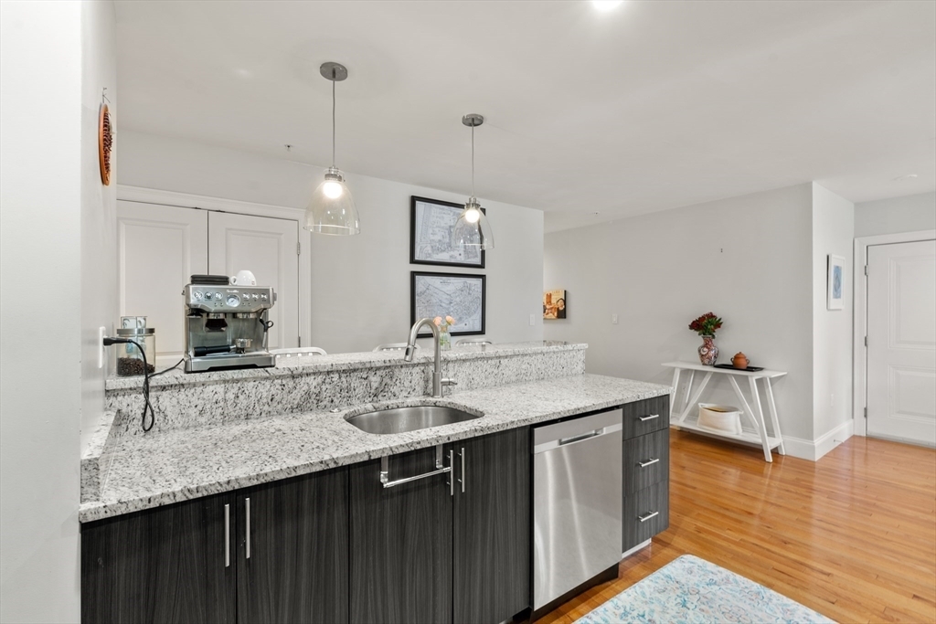 Property Photo: 244 Main St 5 MA 02155