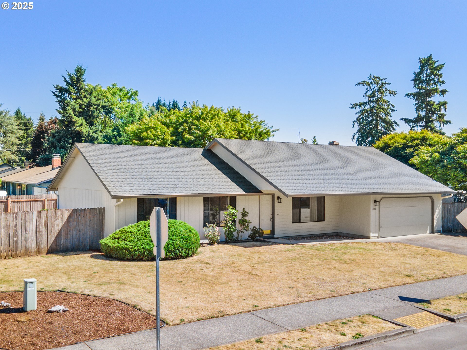 Property Photo: 12406 NE 37th St WA 98682