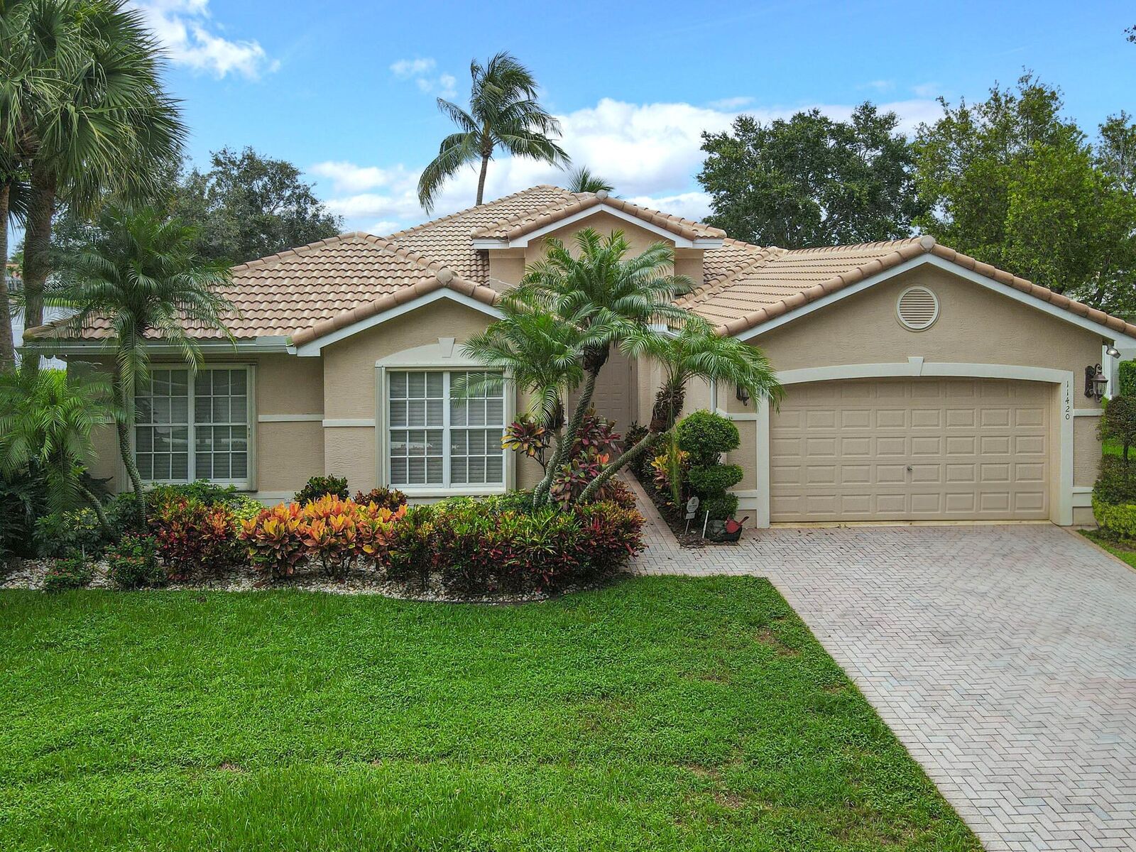 Property Photo:  11420 Ohanu Circle S  FL 33437 