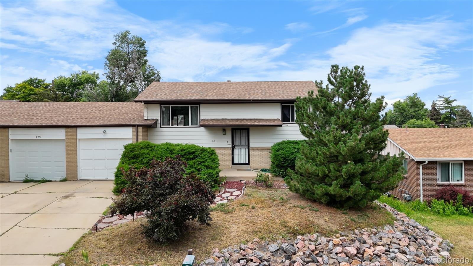 Property Photo: 971 S Yarrow Street CO 80226