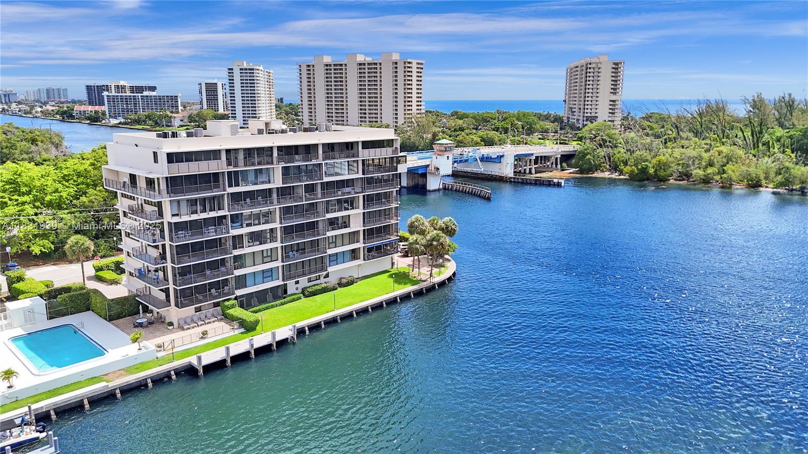 Property Photo: 900 NE Spanish River Boulevard 5C &Amp 5E FL 33431