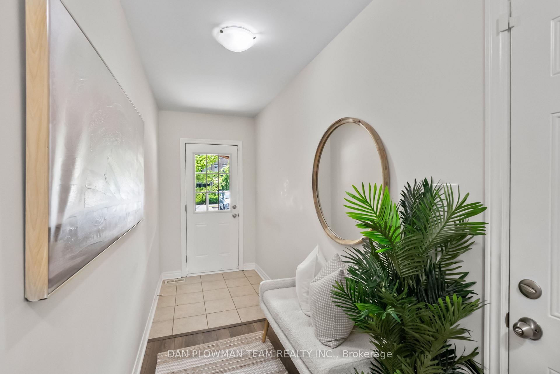 Property Photo: 285 Finch Avenue 14 ON L1V 0E6