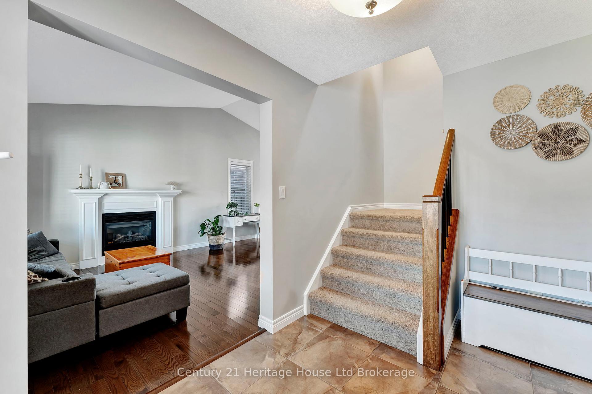 Property Photo: 647 Spitfire Street ON N4T 0B6