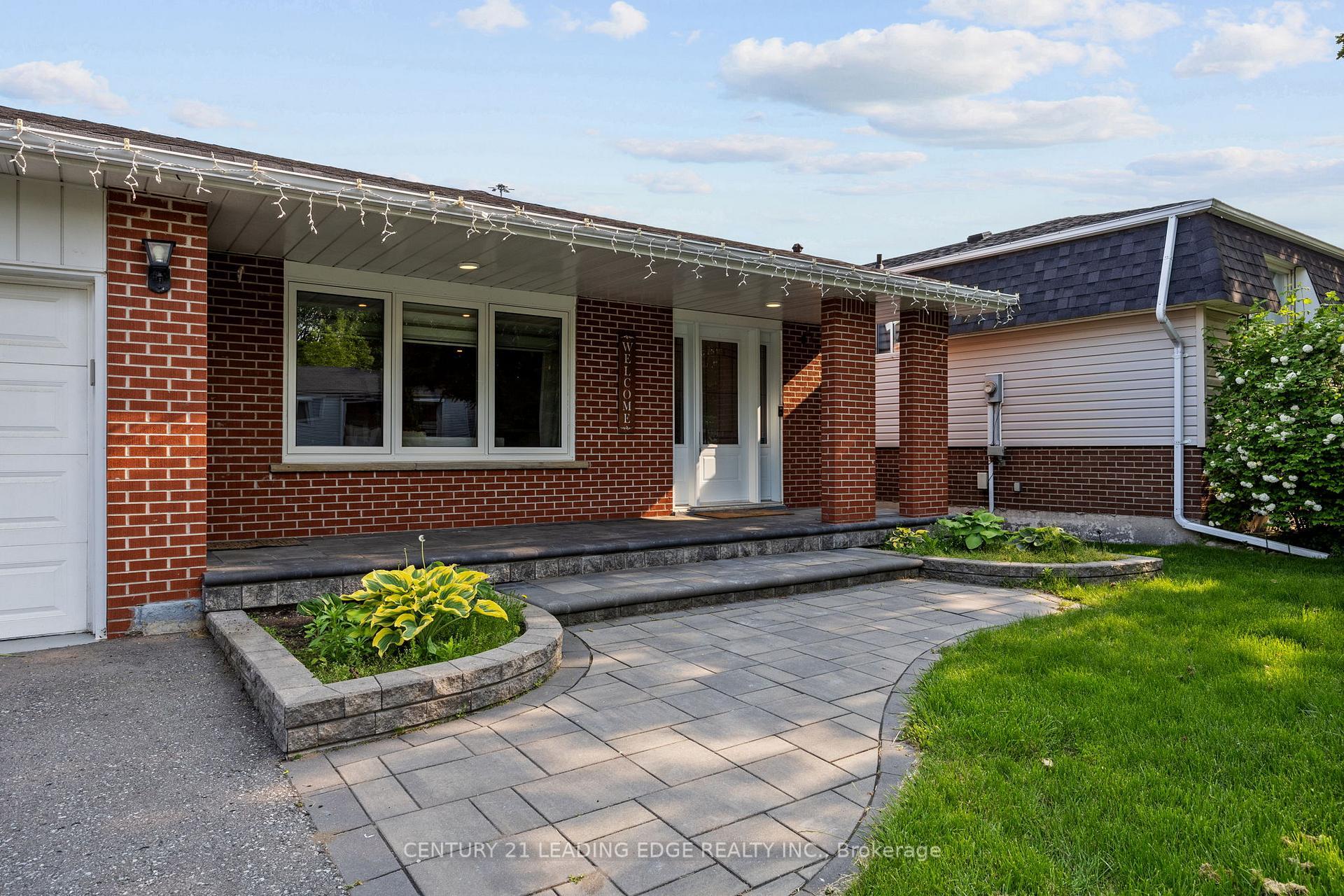 Property Photo: 7 Flemington Court ON L1N 5X1