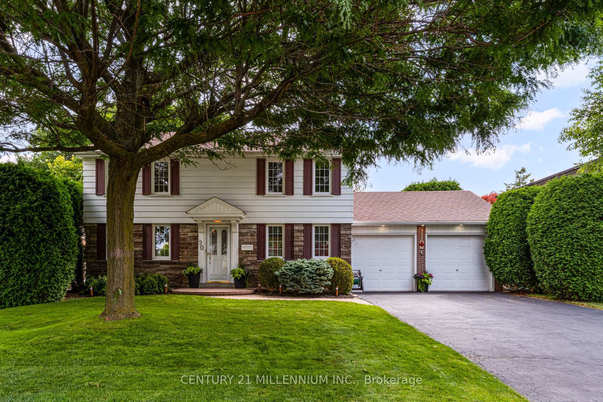 20 Alderway Avenue  Brampton ON L6Y 2B7 photo