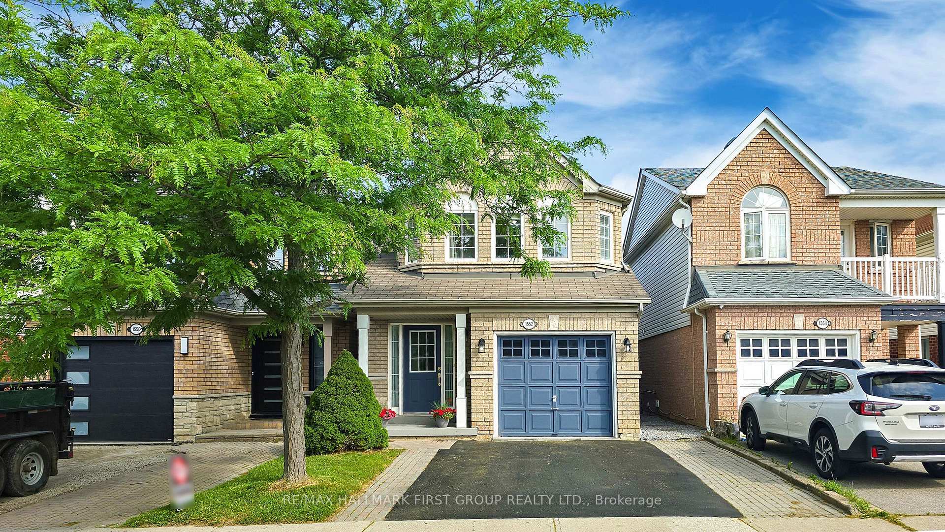 1552 Avonmore Square  Pickering ON L1V 7H5 photo