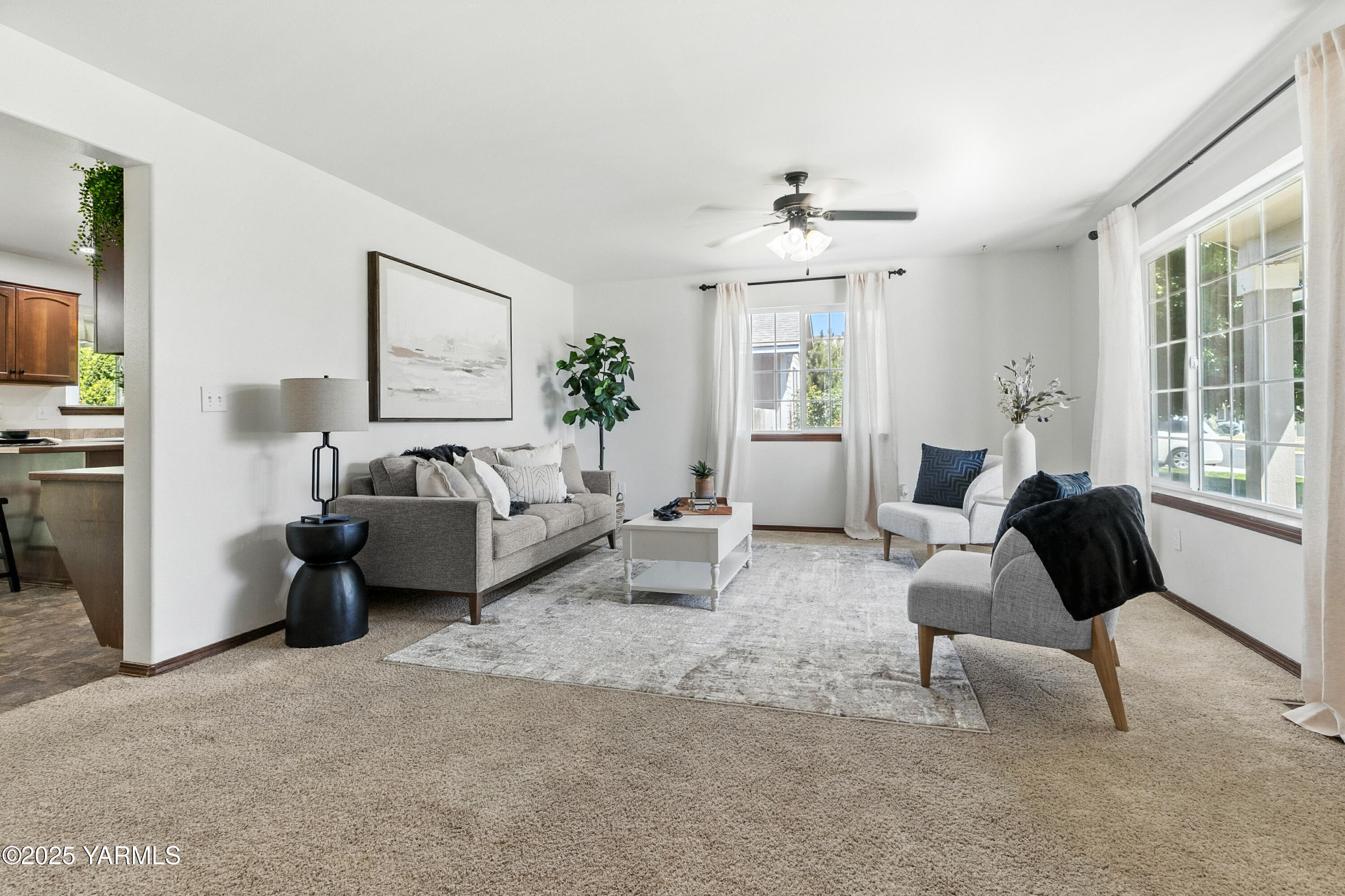 Property Photo:  5807 W Whatcom Ave  WA 98903 