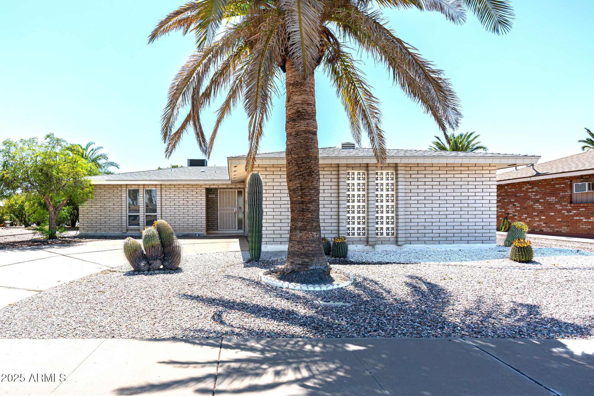 Property Photo: 1050 S Roanoke -- AZ 85206