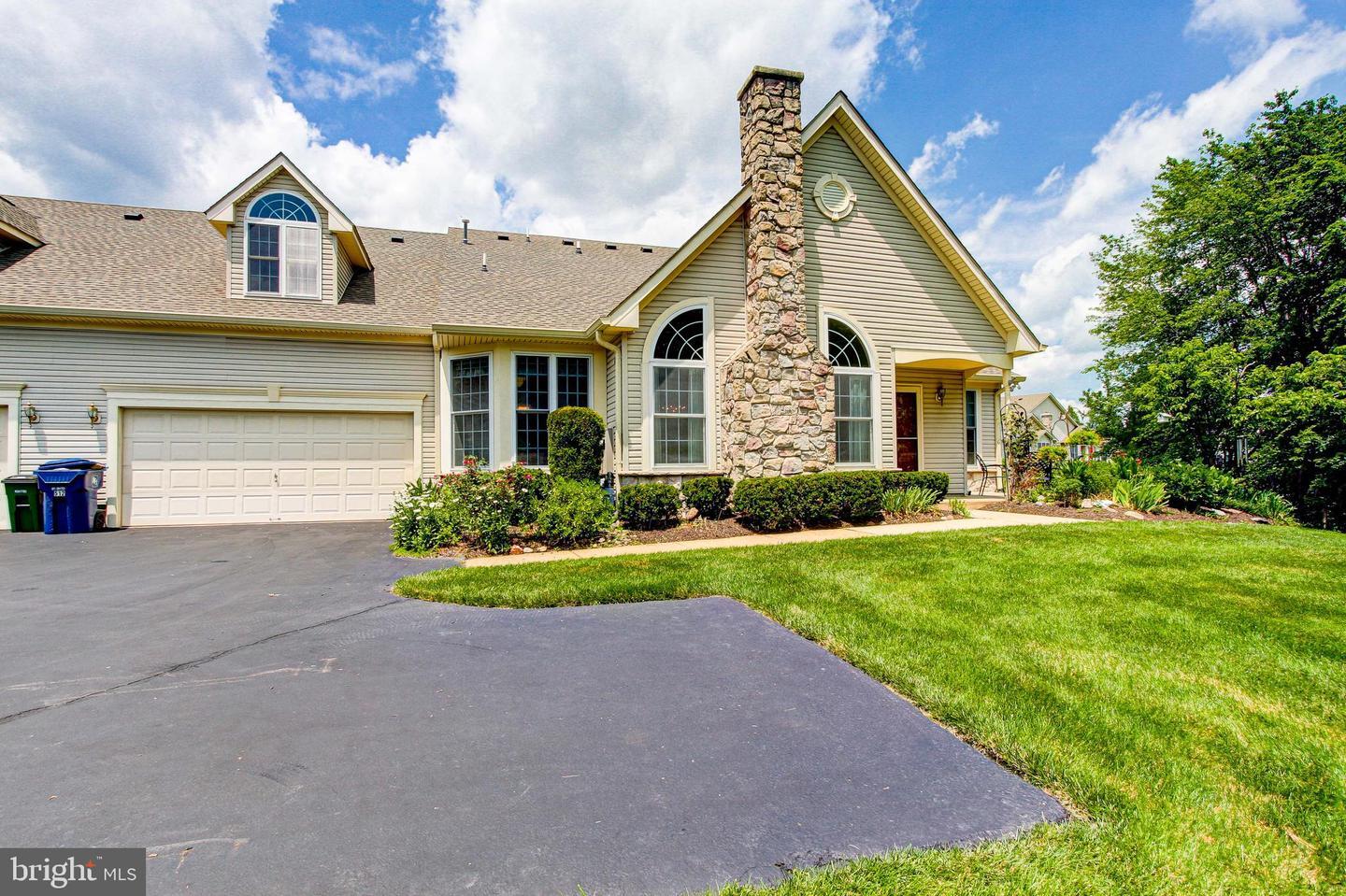 Property Photo: 512 Poppy Court PA 19047