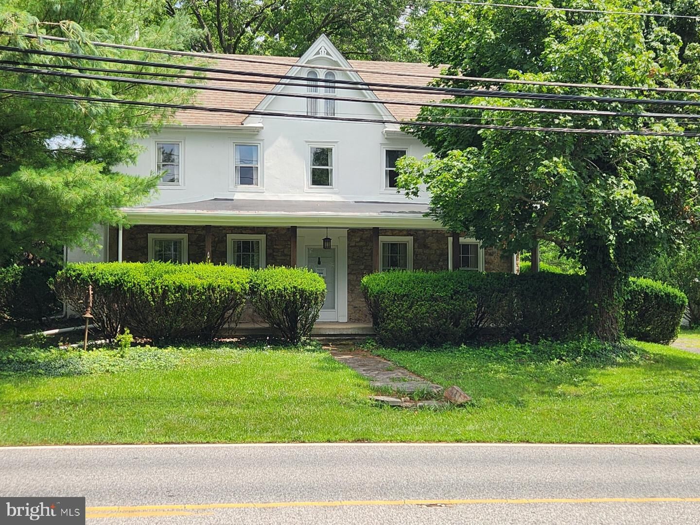 Property Photo: 1410 Limekiln Pike PA 19025