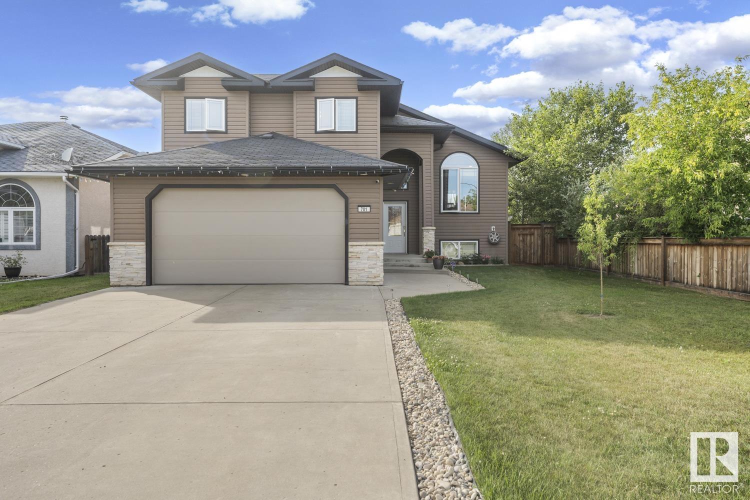 Property Photo: 701 21 Street AB T9M 1M8
