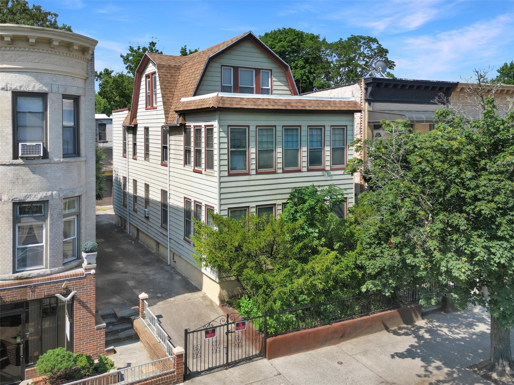 Property Photo: 528 Bay Ridge Parkway NY 11209