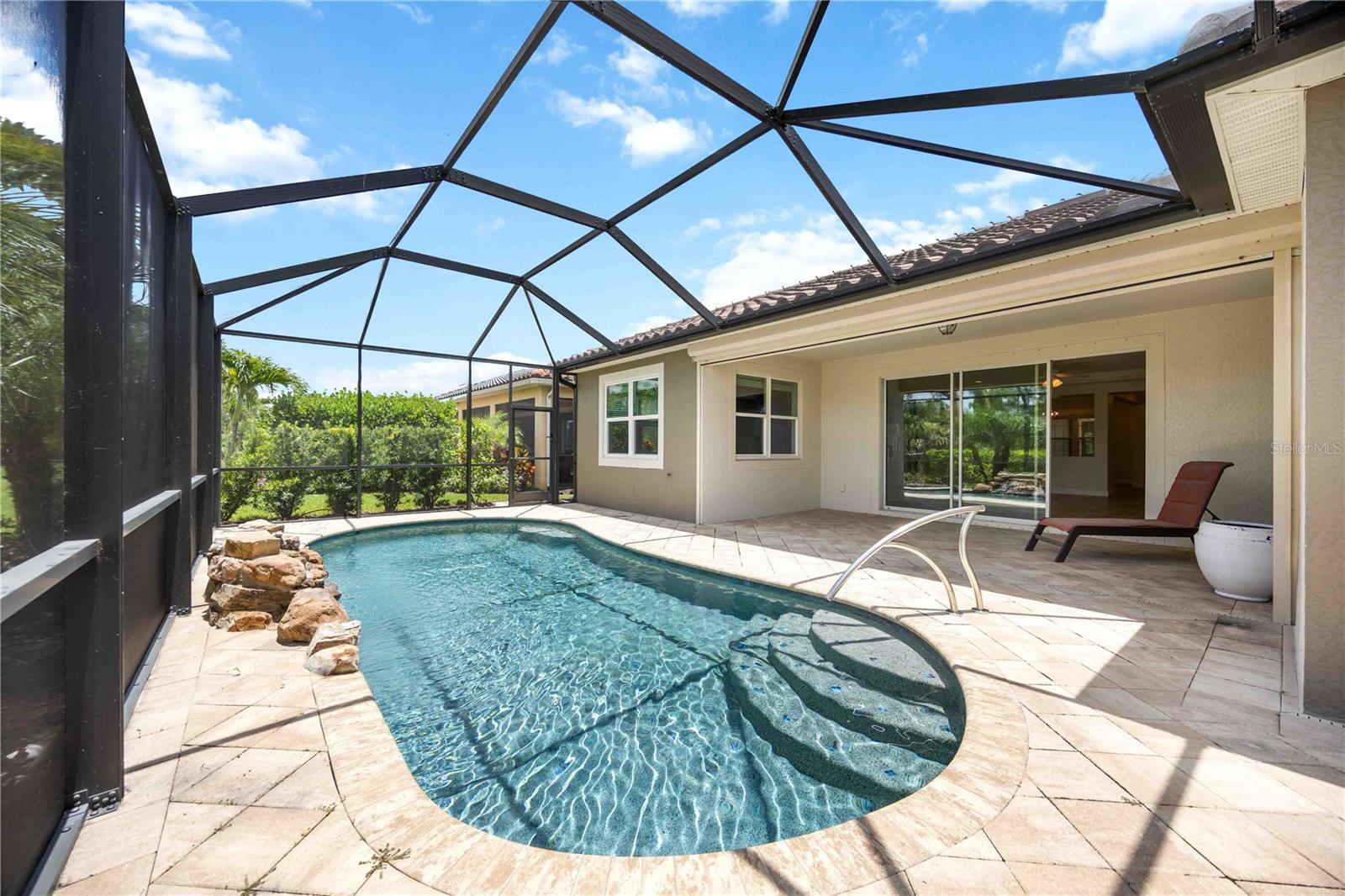 Property Photo: 11680 Tapestry Lane FL 34292