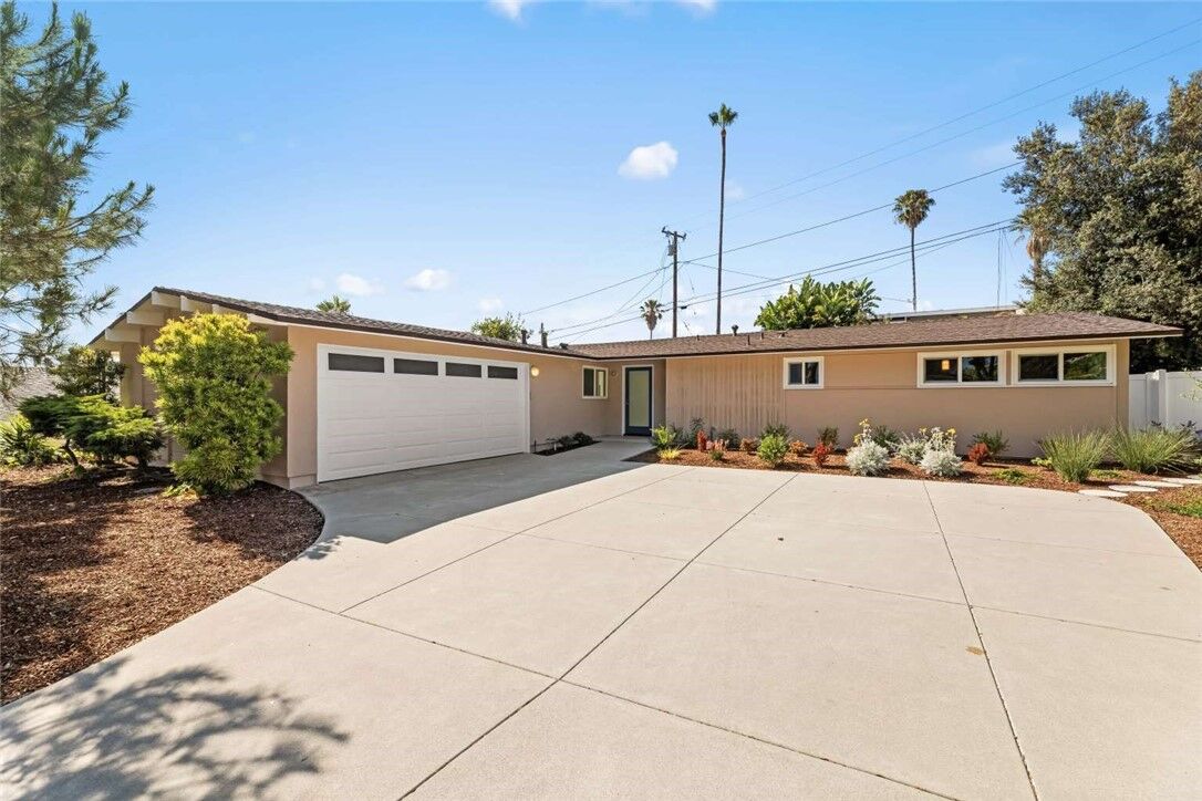 Property Photo: 2038 Noble View Drive CA 90275