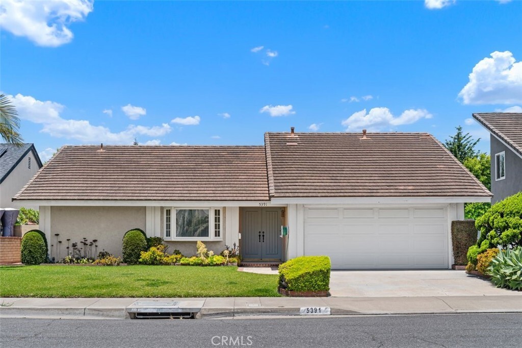 Property Photo: 5391 Glenstone Drive CA 92649