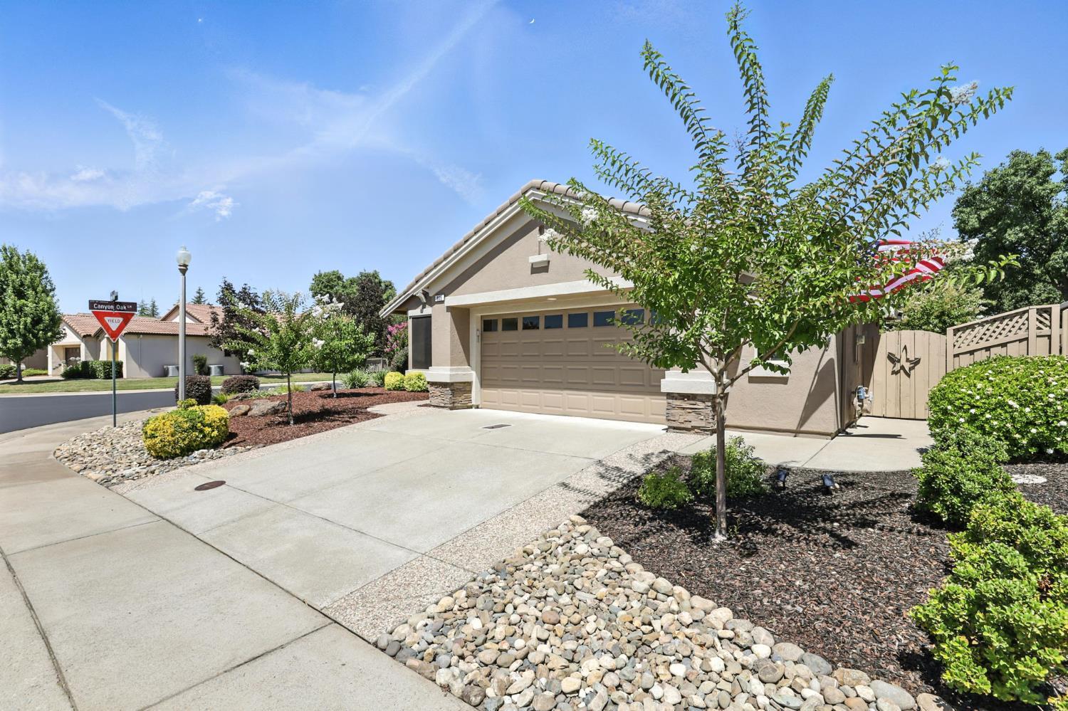 Property Photo:  805 Dogwood Loop  CA 95648 
