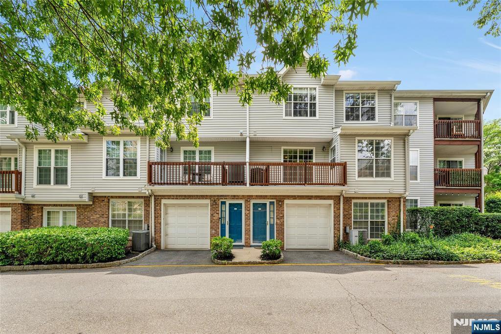 Property Photo:  150 Lynette Drive  NJ 07024 