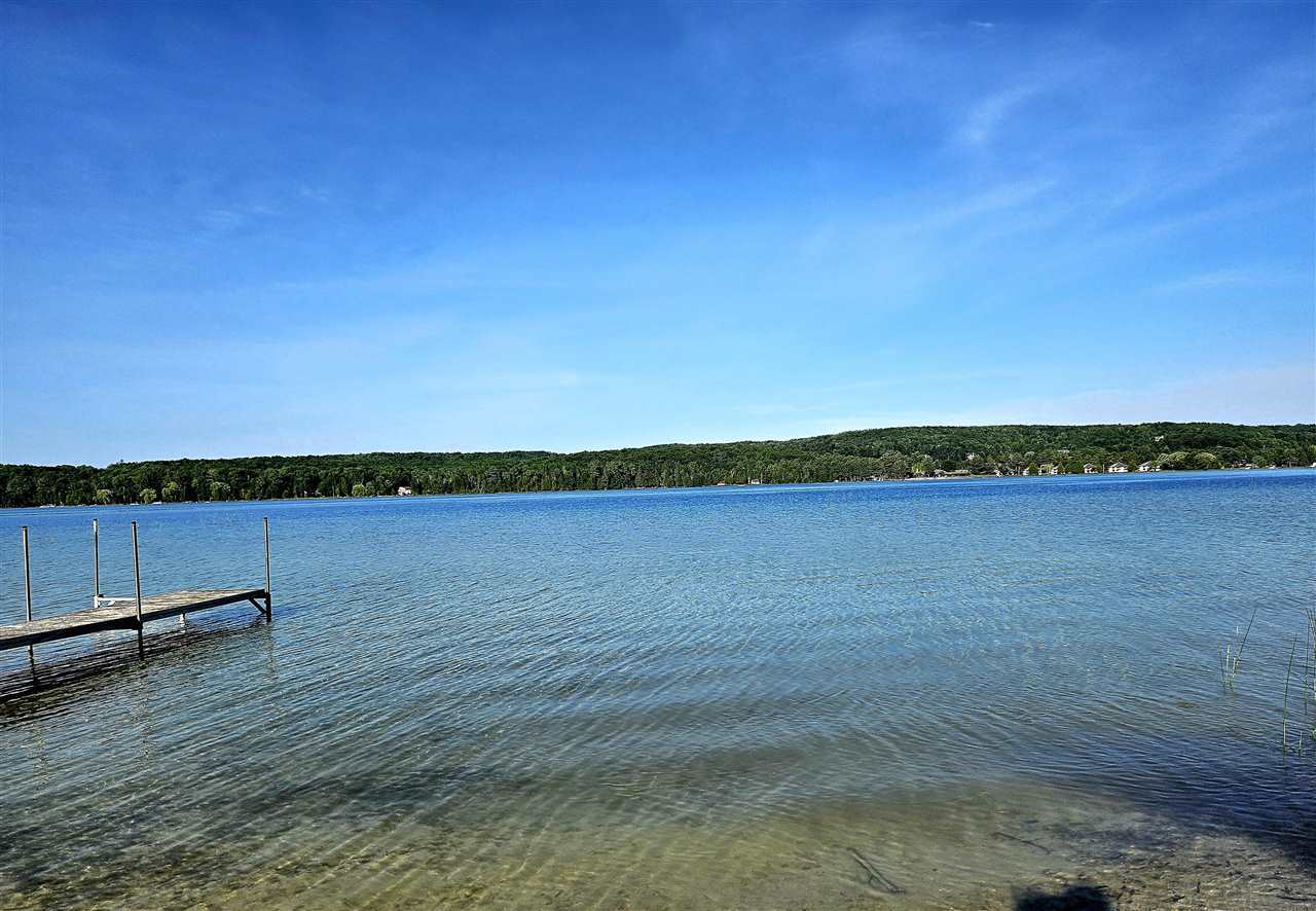 Property Photo: 2800 Fall Park Rd MI 49712