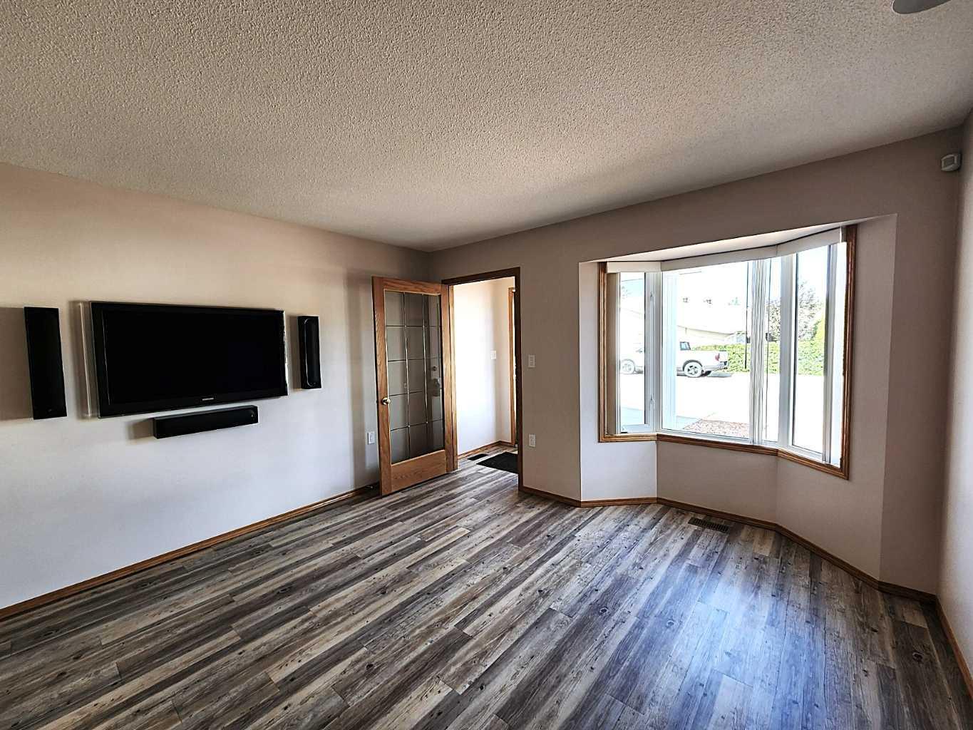 Photo de la propriété: 4620 42 Street Crescent AB T4N 6Y6