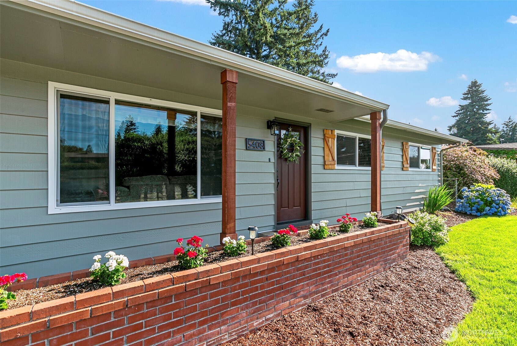 Property Photo: 5408 NE 49th Street WA 98661
