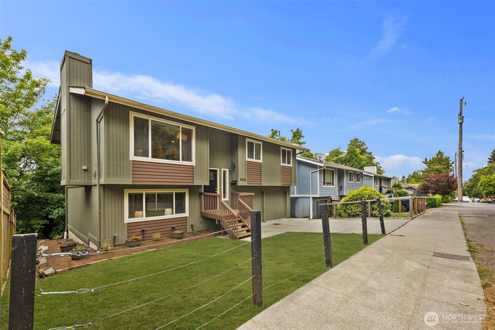 Property Photo: 4133 23rd Avenue SW WA 98106