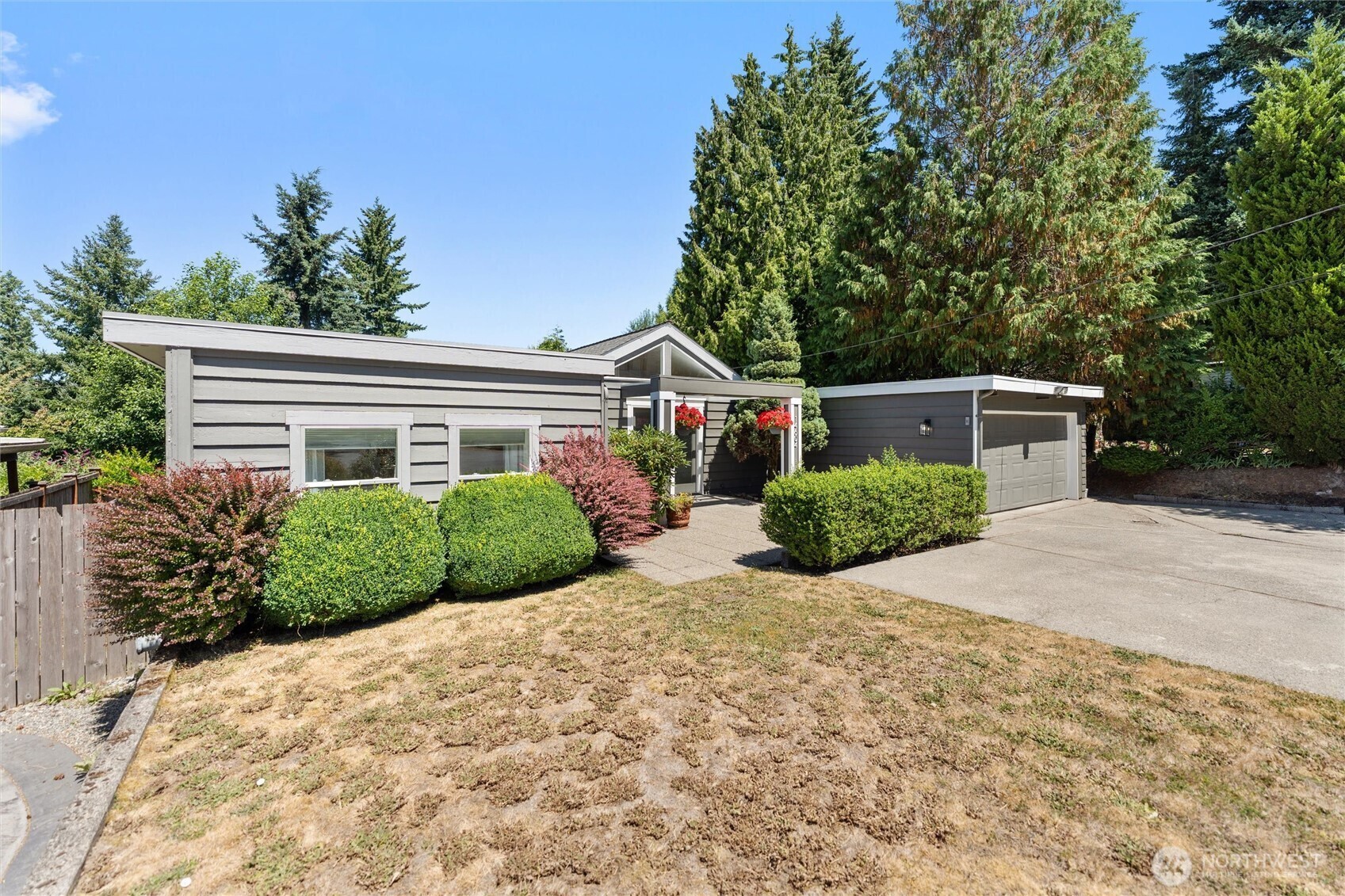 Property Photo: 14604 SE 15th Street WA 98007