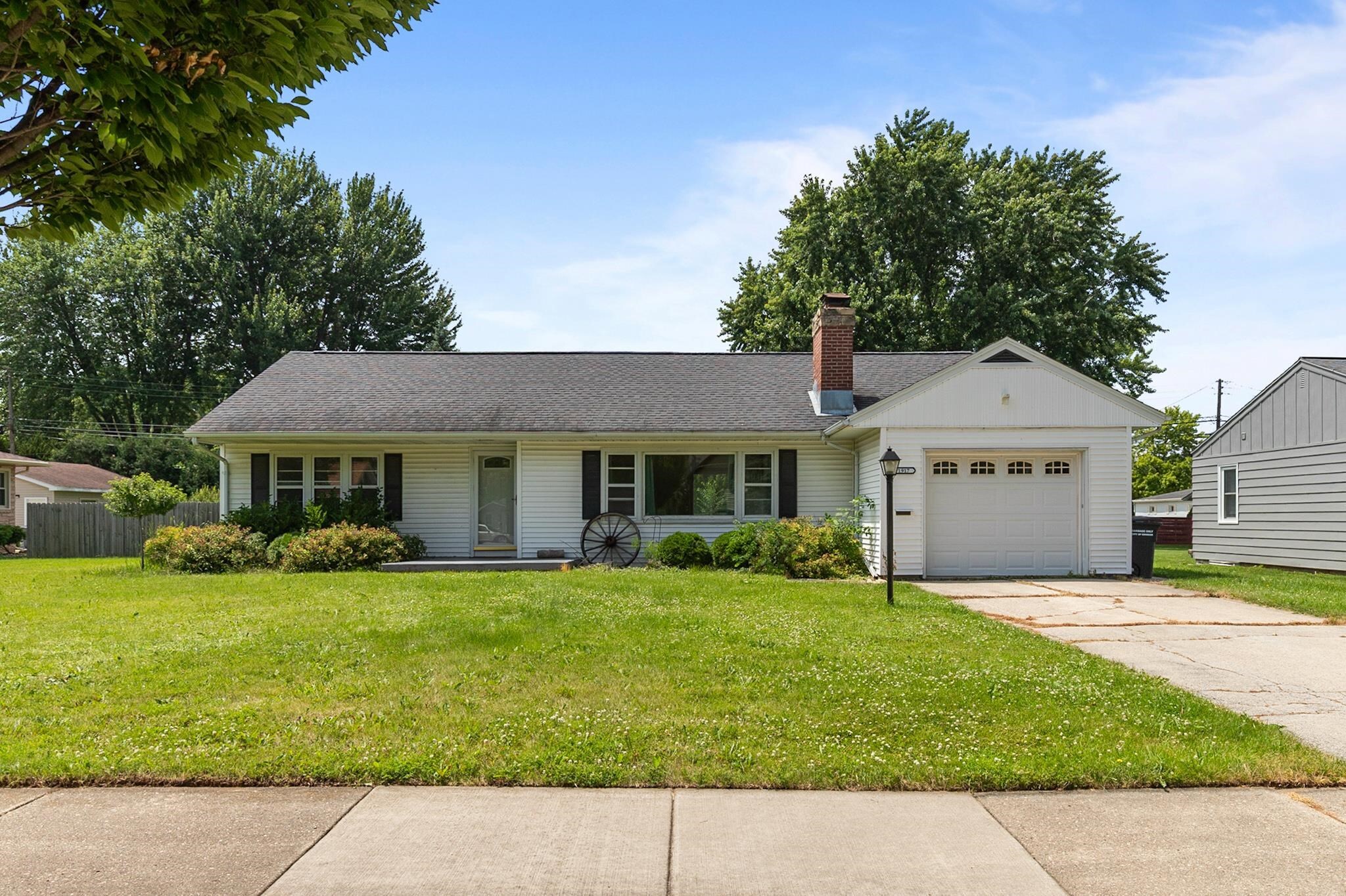 Property Photo: 1917 Delaware Street WI 54902