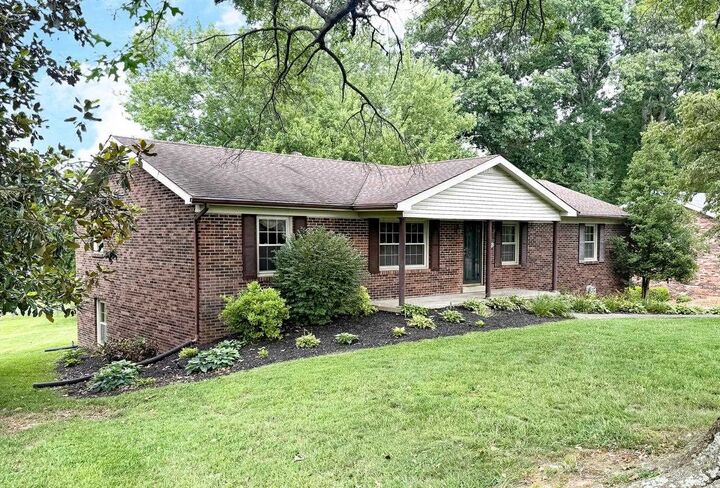 Property Photo:  109 Moss Street  KY 42141 