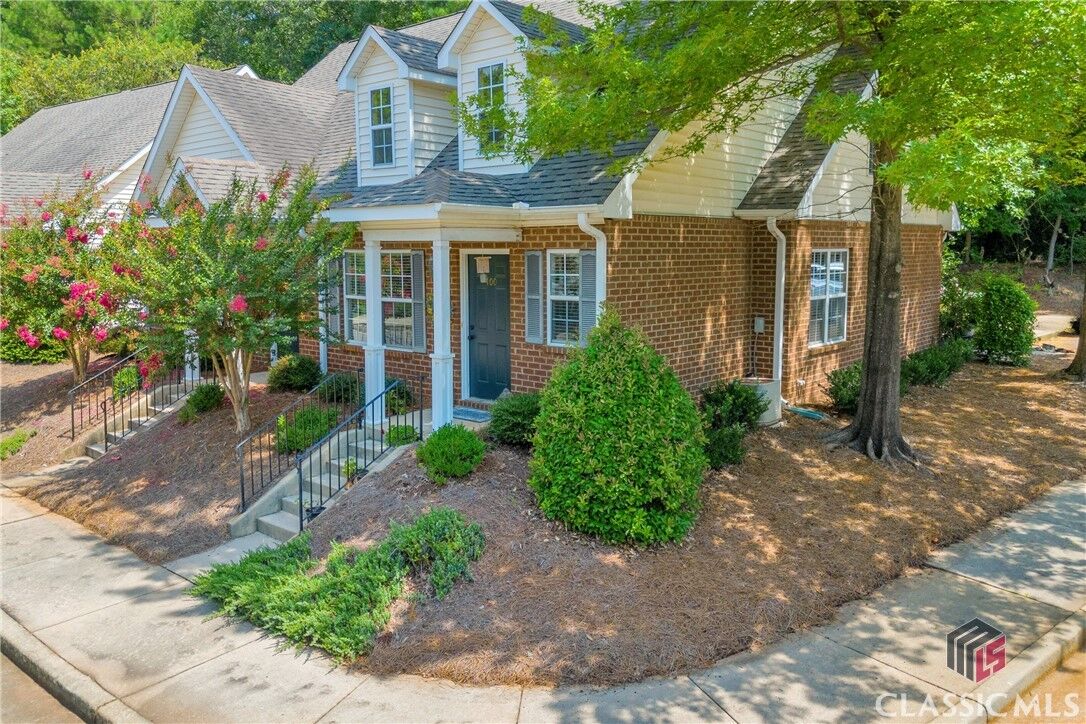 Property Photo: 1325 Cedar Shoals Drive 400 GA 30605