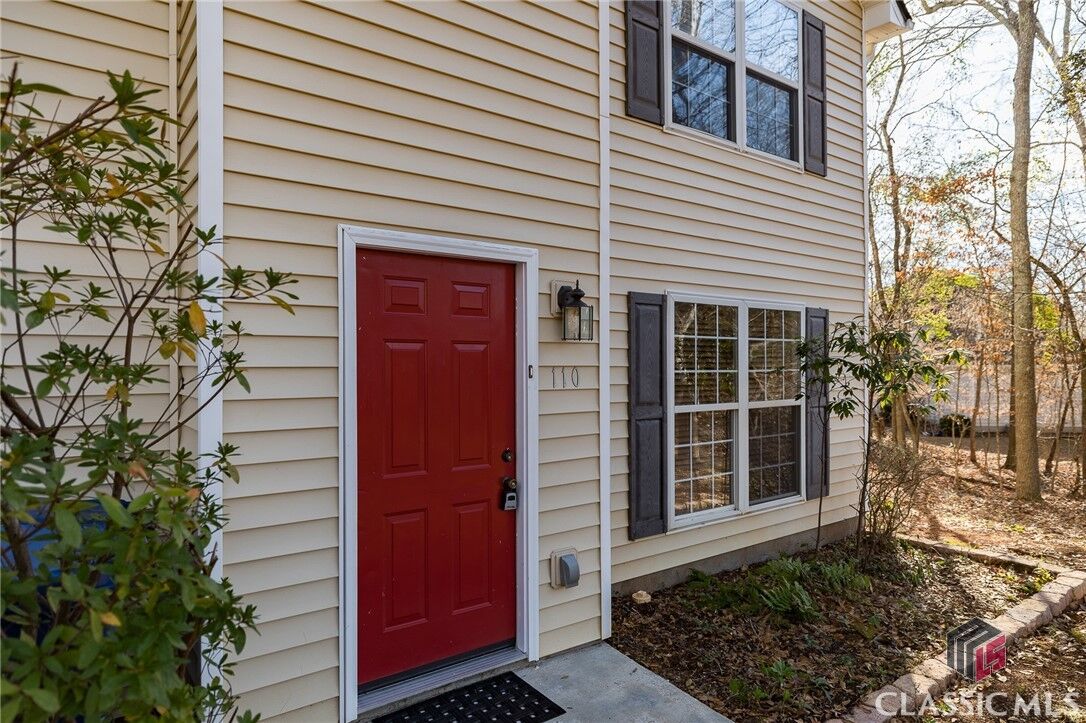 Property Photo: 110 Snapfinger Lane GA 30605