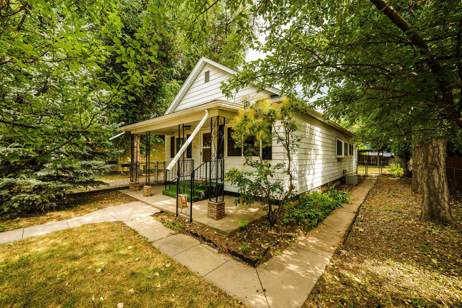 Property Photo:  342 E 1st Street  WY 82801 