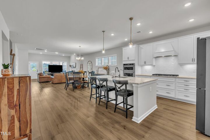 Property Photo: 115 Circle City Way NC 27312