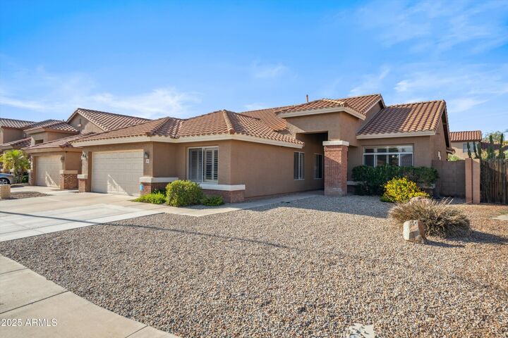 Property Photo: 6903 W Ivanhoe Street AZ 85226