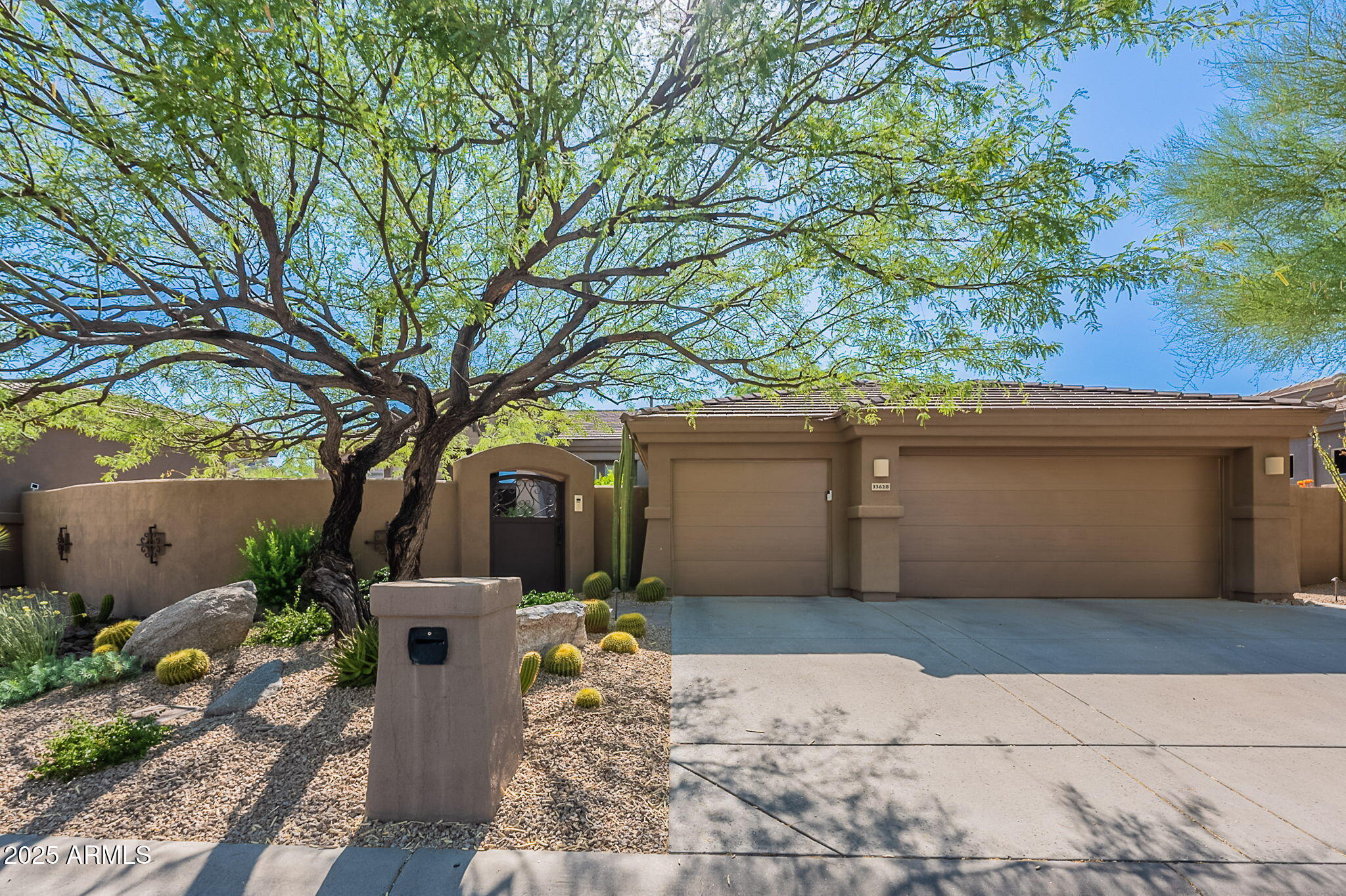 Property Photo: 33628 N 79th Way AZ 85262