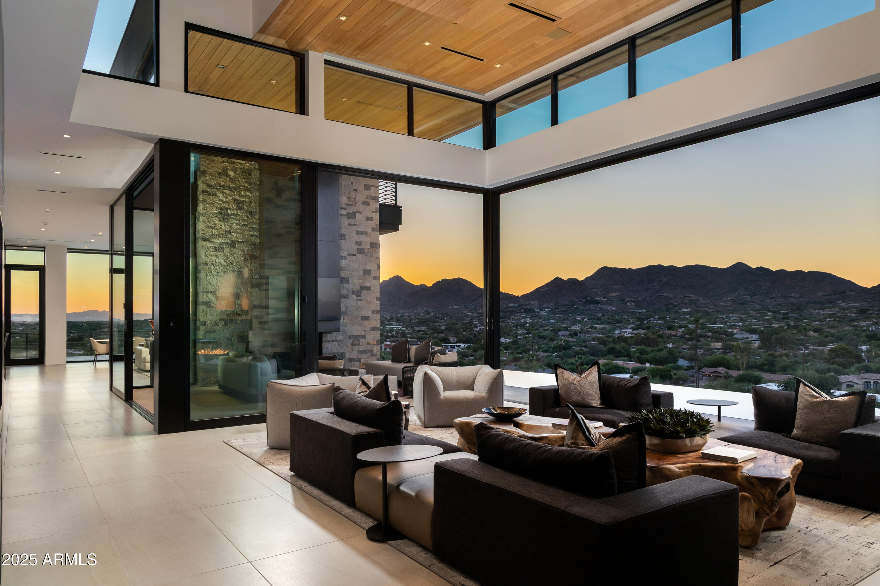 Property Photo:  5002 E Valle Vista Way  AZ 85253 