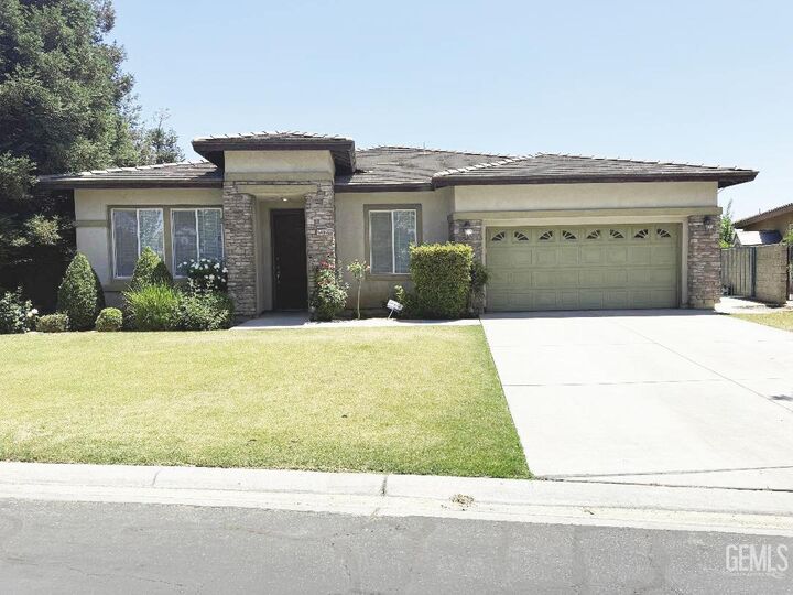 5406 Pelican Hill Drive  Bakersfield CA 93312 photo