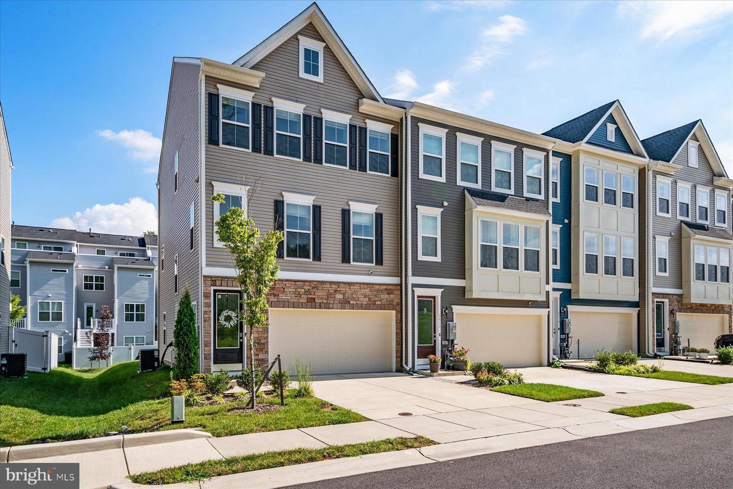 Property Photo: 2614 Sequoia Lane MD 21054