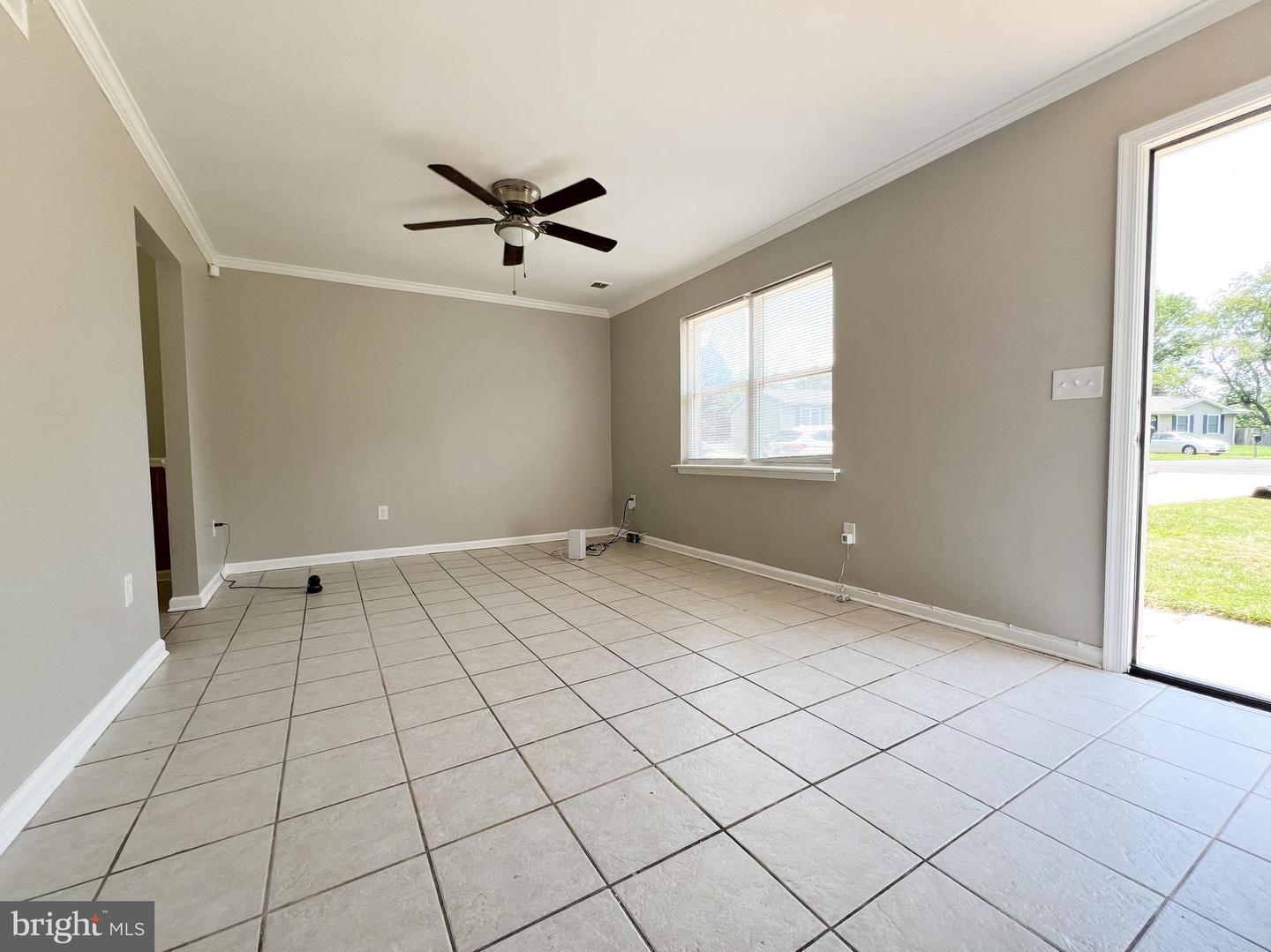 Property Photo: 2 Hawkesbury Court DE 19702