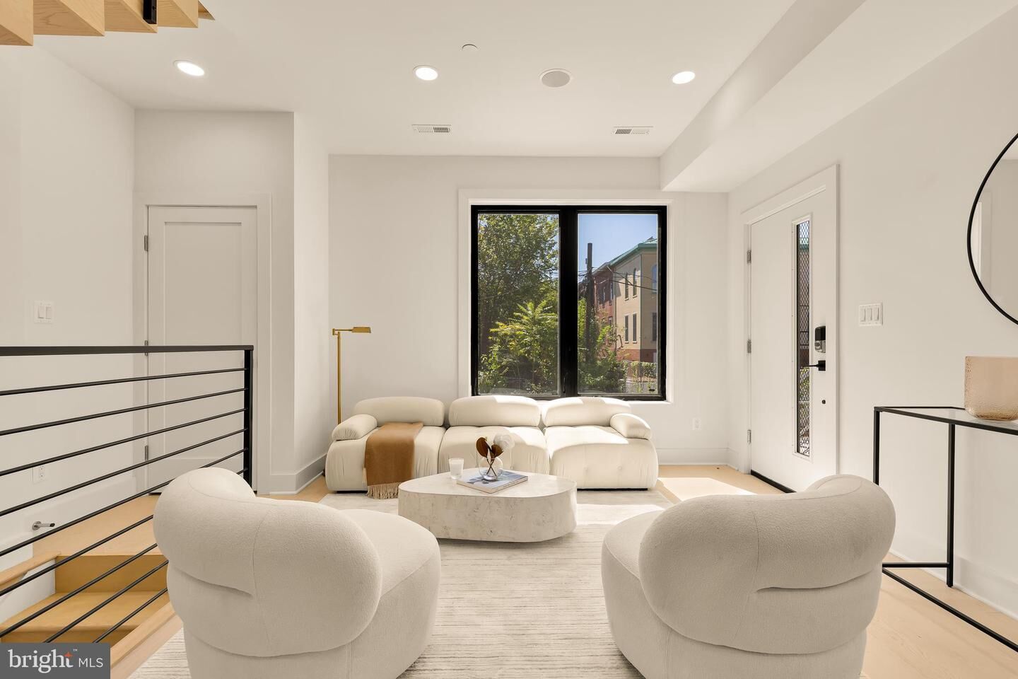 Property Photo: 509 L Street NE 4B DC 20002