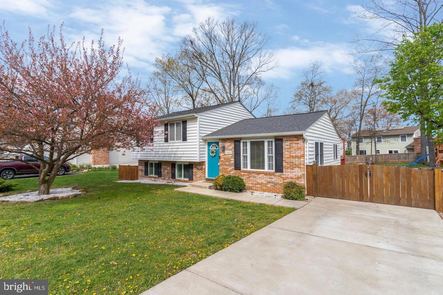 9242 Oakglen Court  Manassas VA 20110 photo