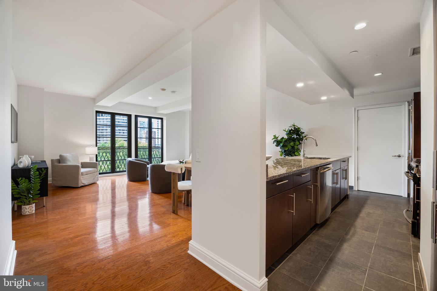 Property Photo: 219 S 18th Street 29 910 PA 19103
