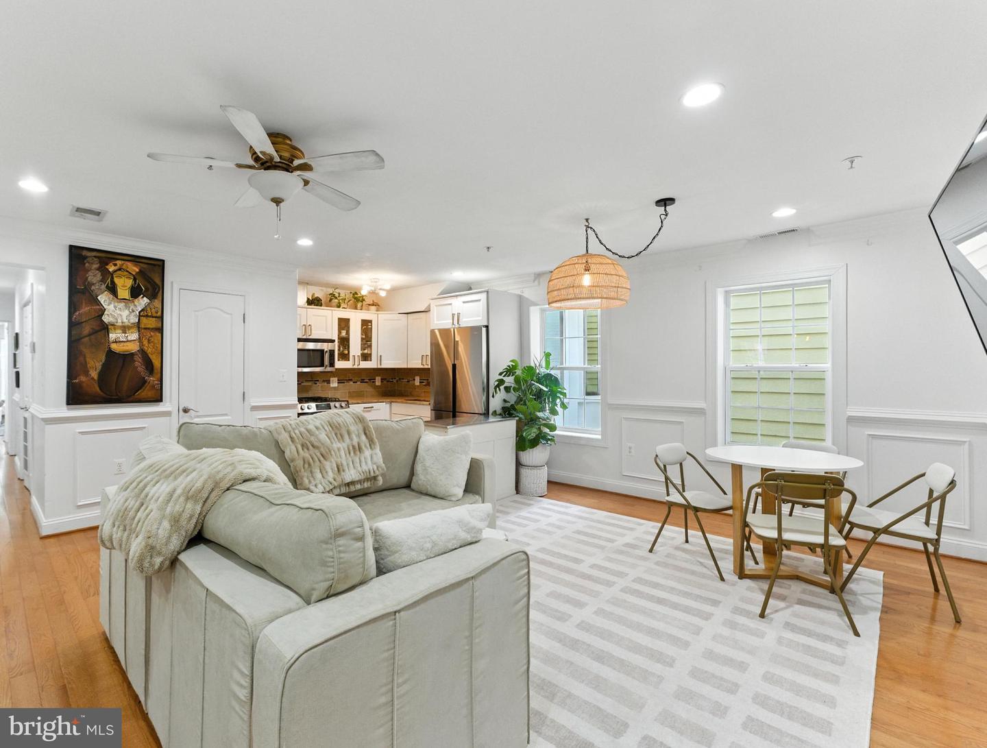Property Photo: 754 Park Road NW 4 DC 20010