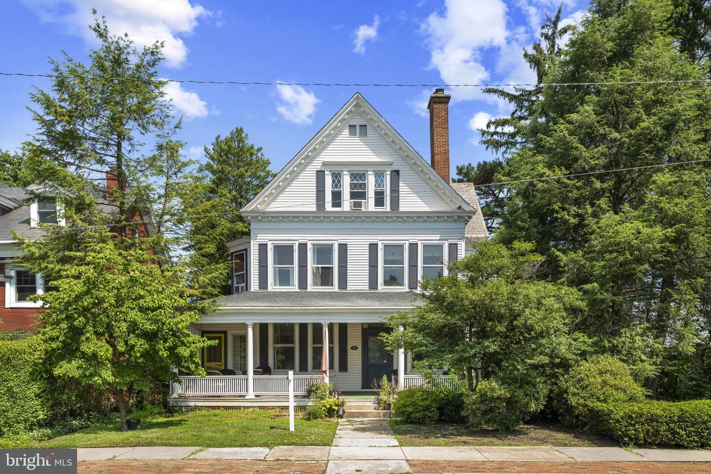 121 W Springettsbury Avenue  York PA 17403 photo