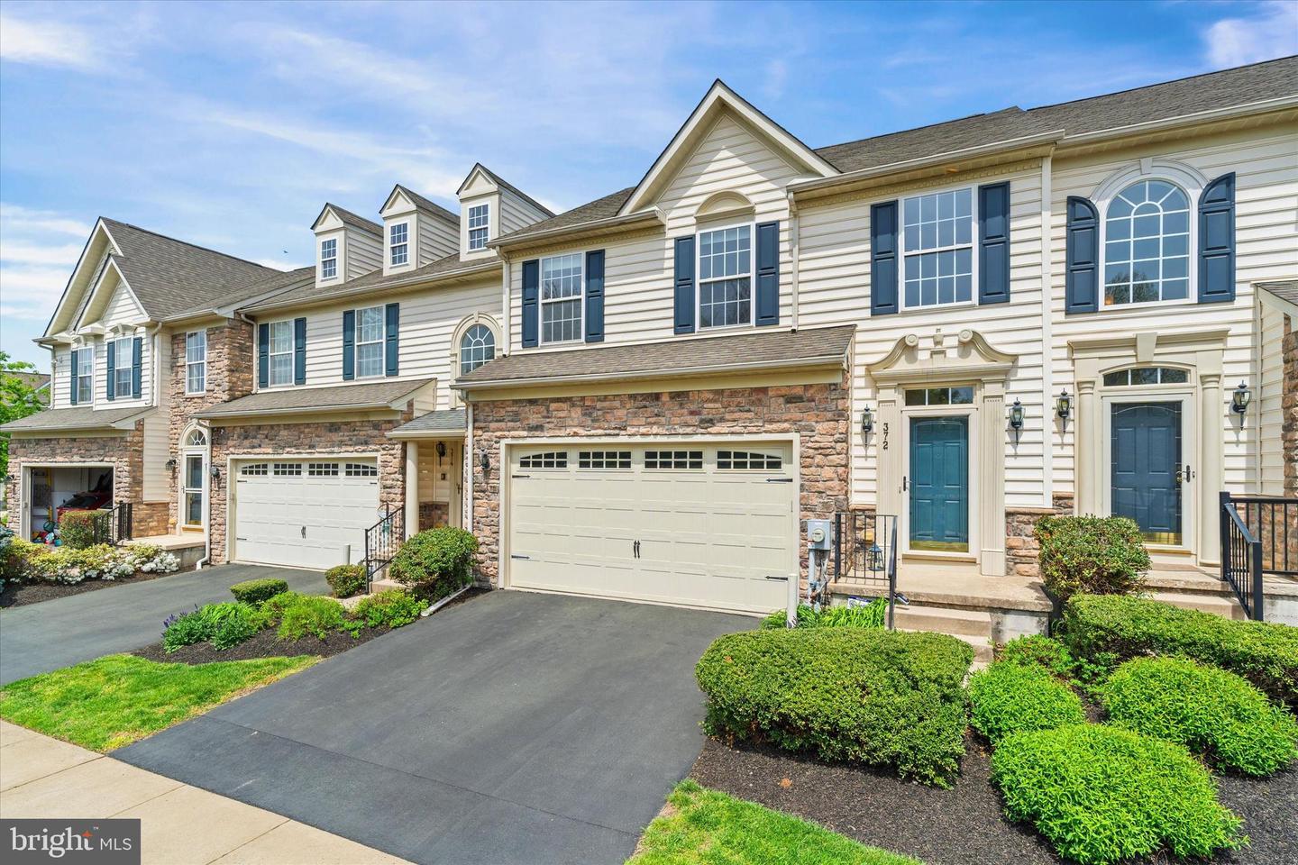 Property Photo:  372 Cassell Court 372  DE 19803 