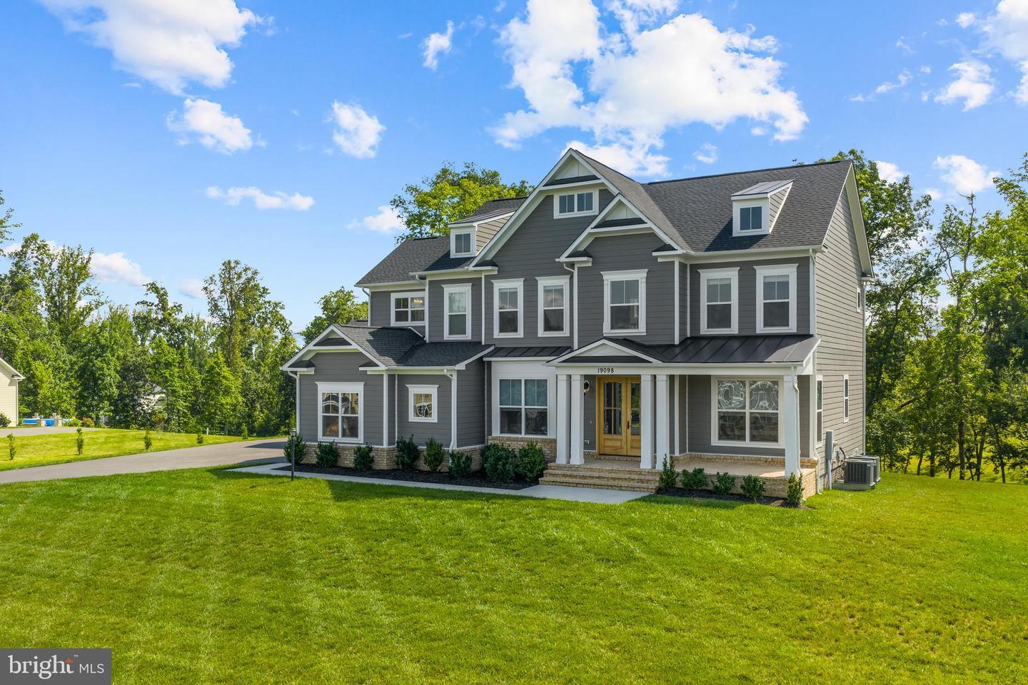 Property Photo:  19098 Huntridge Preserve Court  VA 20132 