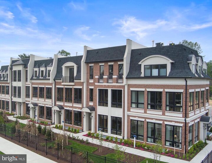 7049 Chain Bridge Road  McLean VA 22101 photo